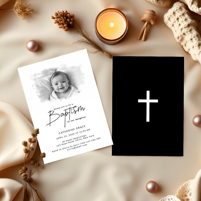 Minimalistische Schwarz-Weiß-Baby-Foto-Taufe Einladung (Von Creator hochgeladen)