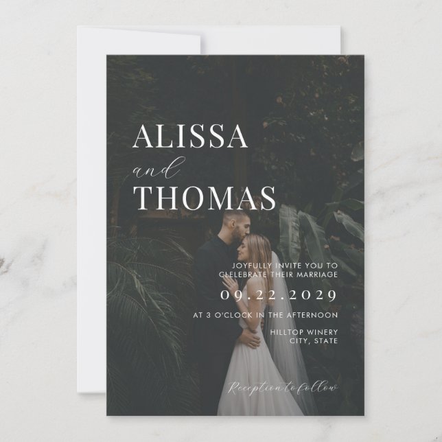 Minimalistische Schwarz-Weiß-Foto-Hochzeit Einladung (Vorderseite)