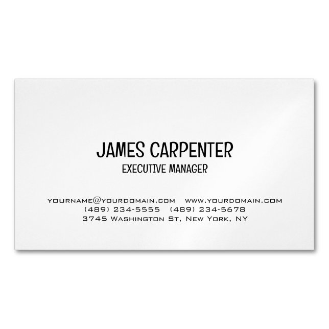 Minimalistische Schwarz-weiße Einzigartige Moderne Magnetische Visitenkarte (Vorderseite)