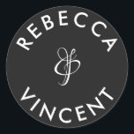 Minimalistische Schwarz-weiße Hochzeiten Personali Runder Aufkleber<br><div class="desc">Diese personalisierten, neutralen Hochzeitsaufkleber sind eine schöne Ergänzung zu jeder Hochzeitsfeier. Diese individuell anpassbaren Aufkleber sind so konzipiert, dass sie Ihren Gastgeschenke Hochzeiten eine persönliche Touch hinzufügen oder Dankesgeschenke. Sie sind in verschiedenen Formen und Größen erhältlich. Diese Aufkleber können auch verwendet werden, um Gegenstände wie Einladungen, Umschläge oder Tischdecken Platzkarten...</div>