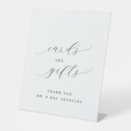 Minimalistische Skriptkarten und Geschenke Hochzei Sockelschild