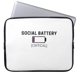 Minimalistische Social Battery Low Typografie 15" Laptopschutzhülle
