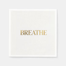 Minimalistische Typografie mit dem goldenen Wort a