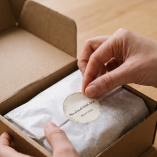Minimalistische Wasserfarbe-Handverpackung mit Lie Runder Aufkleber