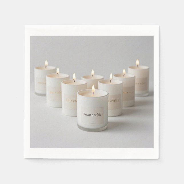 Minimalistische weiße Kerzen mit winzigen Flammen Serviette (Vorderseite)