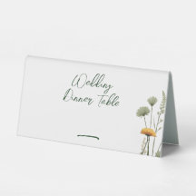 Minimalistische Wildblumen-Hochzeit auf kleinem Bu