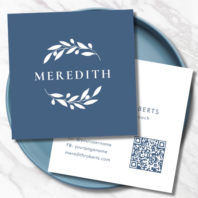 Minimalistischer botanischer QR-Code Dusty Blue Quadratische Visitenkarte (Minimalist Botanical Olive Branches QR Code Dusty Blue Square Business Card)