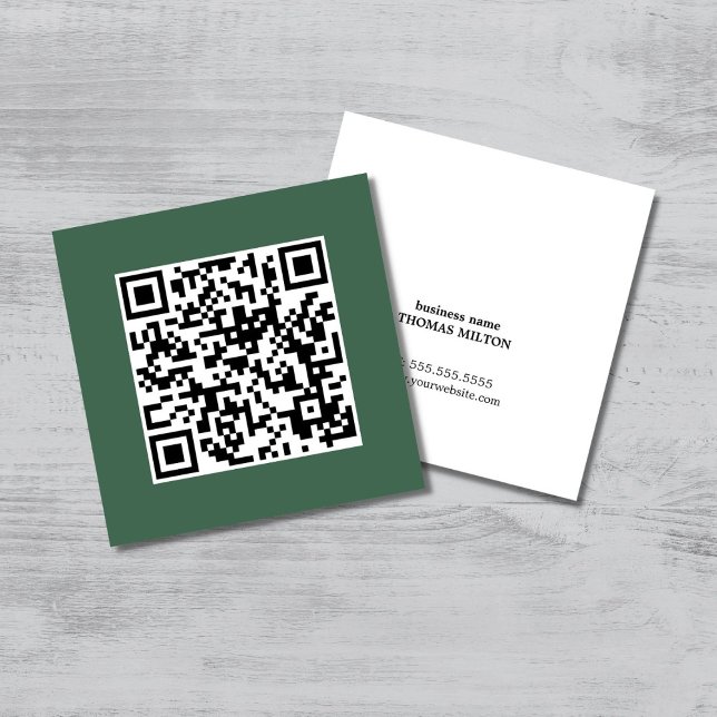 Minimalistischer Eleganter Green QR Code Consultan Quadratische Visitenkarte (Von Creator hochgeladen)