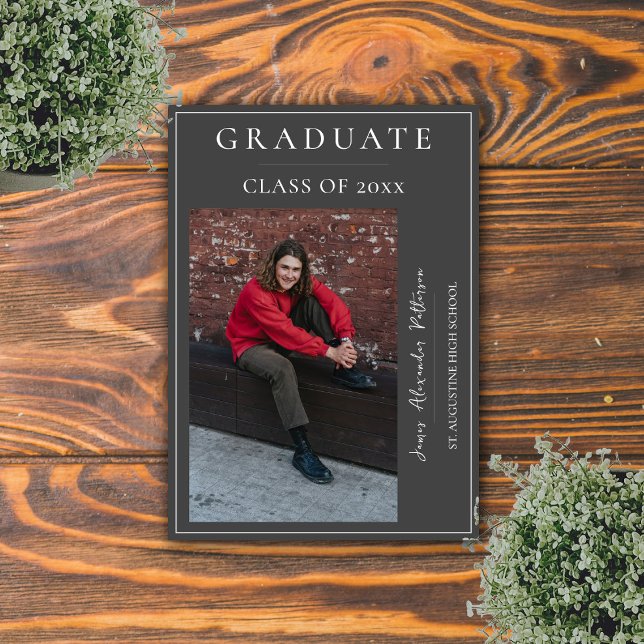 Minimalistischer Foto Abschluss | Grau Ankündigung (Gray Minimalist Photo Graduation Announcement)
