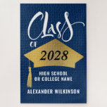 Minimalistischer Gold Grad Cap Stilvoller Script-A<br><div class="desc">Minimalistisches Gold Grad Cap Stilvolles Script Abschluss Puzzle. Glückwünsche die GRAD! Herzlichen Glückwunsch zu ihrem verdienten Erfolg und feiern den Abschluss mit diesem lustigen großen Puzzle. Alle Texte sind so vorbereitet,  dass Sie sie einfach und schnell mit Ihren eigenen Details personalisieren können.</div>