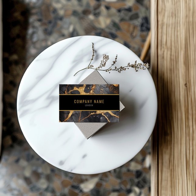 Minimalistischer Marmor aus Schwarz und Gold Visitenkarte (Contemporary business cards that showcase a chic gold border and a luxurious black and gold marble.)
