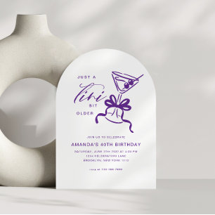Minimalistischer Martini Chic Violetter Geburtstag Einladung
