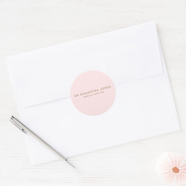 Minimalistischer moderner Arzt Beruflich rosa Runder Aufkleber (Umschlag)