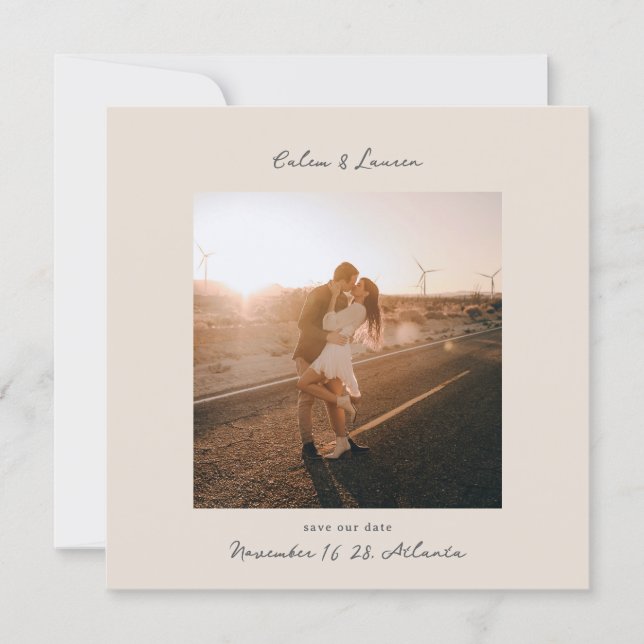 Minimalistischer moderner Boho-Beige-Quadrat-Foto- Save The Date (Vorderseite)