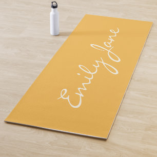Minimalistischer moderner Kalligrafiename Benutzer Yogamatte