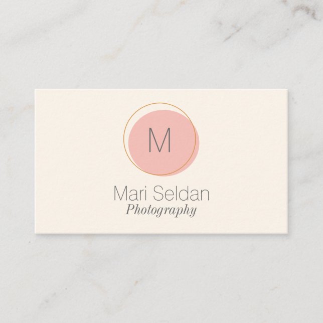 Minimalistischer Monogramm-Kreis in Rosa und Creme Visitenkarte (Vorderseite)