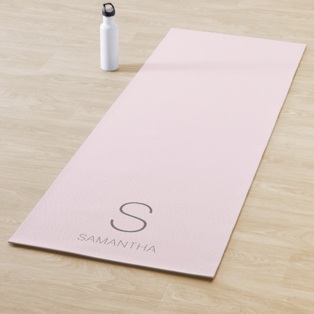Minimalistischer Name der rosa Monogramm Yogamatte (Beispiel)