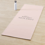 Minimalistischer Name für moderne Handschrift Yogamatte<br><div class="desc">Minimalistische Yogamattel kennzeichnen Ihren Namen.</div>