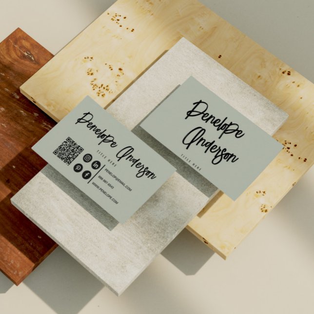 Minimalistischer neutraler Pistachio Boho QR Code  Visitenkarte (Von Creator hochgeladen)