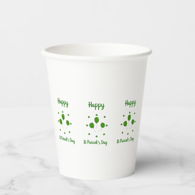 Minimalistischer Niedlicher Happy St Patrick's Day Pappbecher (Vorderseite)