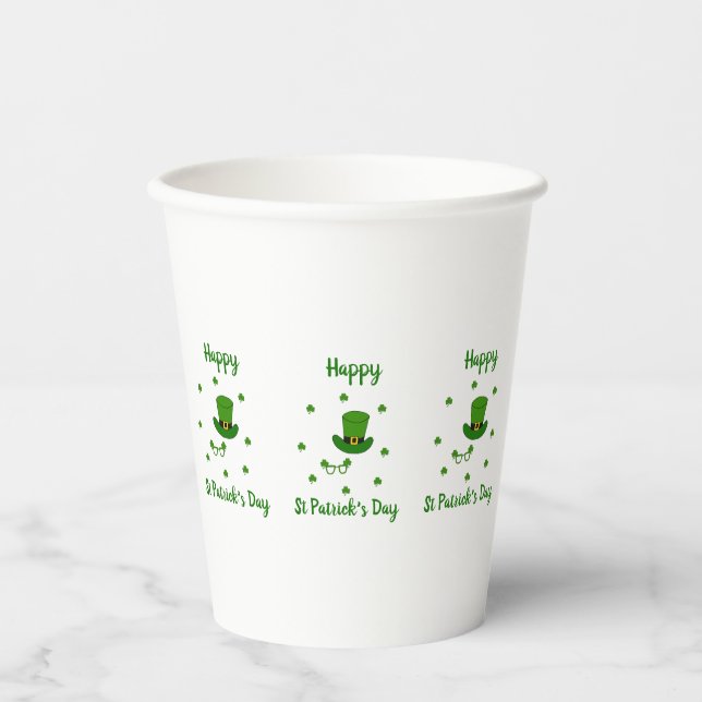 Minimalistischer Niedlicher Happy St Patrick's Day Pappbecher (Vorderseite)