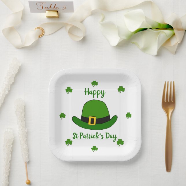 Minimalistischer Niedlicher Happy St Patrick's Day Pappteller (Hochzeit)