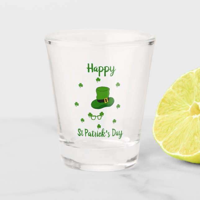 Minimalistischer Niedlicher Happy St Patrick's Day Schnapsglas (Vorderseite)