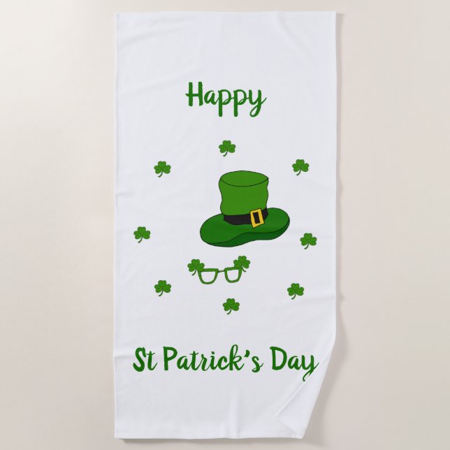 Minimalistischer Niedlicher Happy St Patrick's Day Strandtuch (Vorderseite)