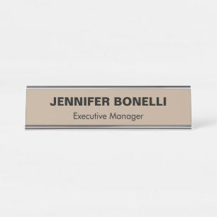 Minimalistischer, personalisierter, kundenspezifis schreibtischnamensplakette