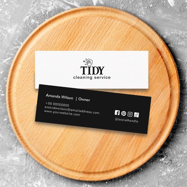 Minimalistischer Reinigungsservice für Schwarz und Mini Visitenkarte (Von Creator hochgeladen)