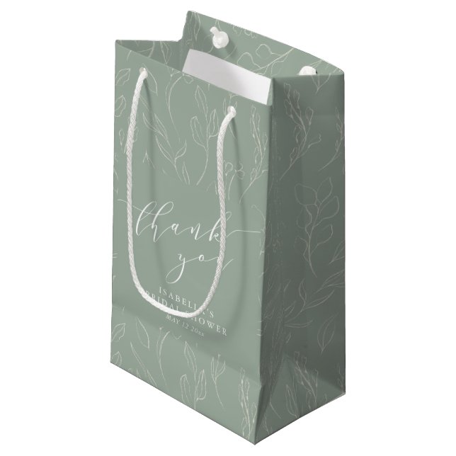 Minimalistischer Sage Grün Floral Hochzeitsdusche  Kleine Geschenktüte (Vorderseite Schrägansicht)