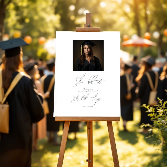 Minimalistischer Schwarz-Weiß-Abschluss Empfang Poster (Minimalist Black and White Graduation Welcome Poster)