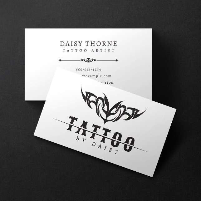 Minimalistischer Schwarz-Weiß-Tattoo-Künstlersalon Visitenkarte (Von Creator hochgeladen)