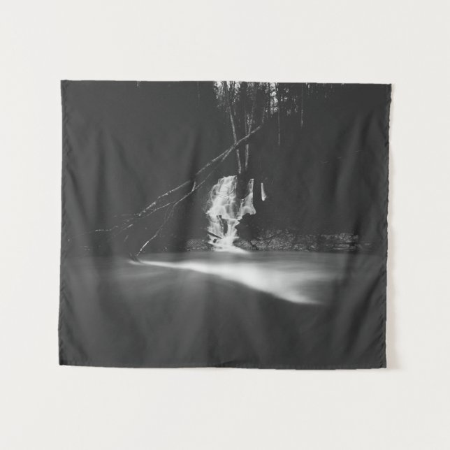 Minimalistischer Schwarz-Weiß-Wasserfall Wandteppich (Vorderseite (Horizontal))