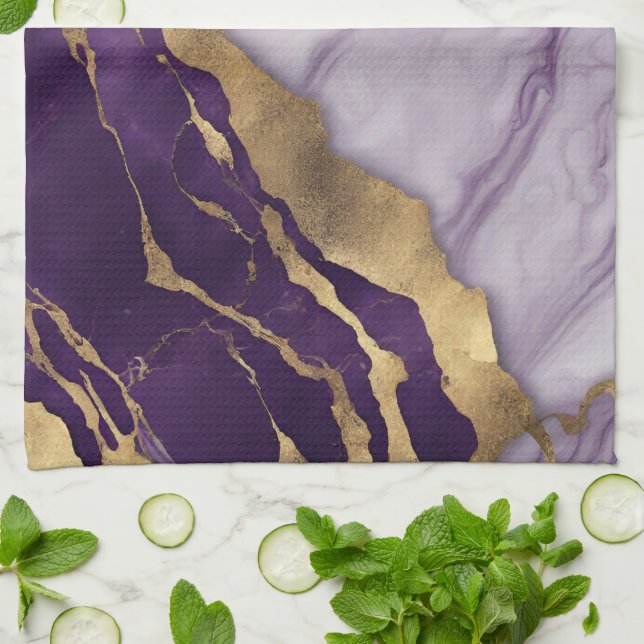 Minimalistischer skandinavischer Chic Lilac Lila M Geschirrtuch (Gefaltet)