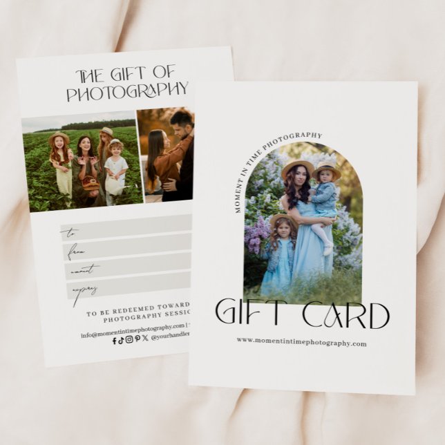 Minimalistisches Arch-Foto-Geschenkgutschein (Von Creator hochgeladen)