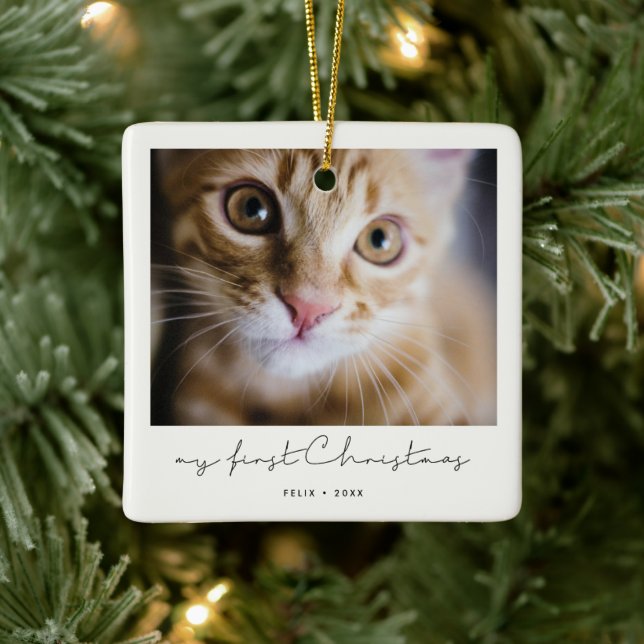 Minimalistisches Begleiter's First Christmas Foto Keramikornament (Baum)