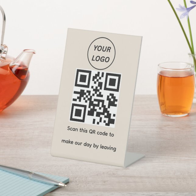 Minimalistisches benutzerdefiniertes Logo QR-Code- Sockelschild (In SItu)