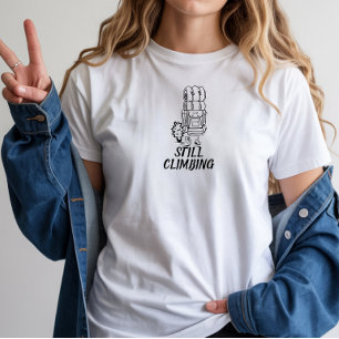Minimalistisches Berg-Shirt mit einfachem Liniende T-Shirt
