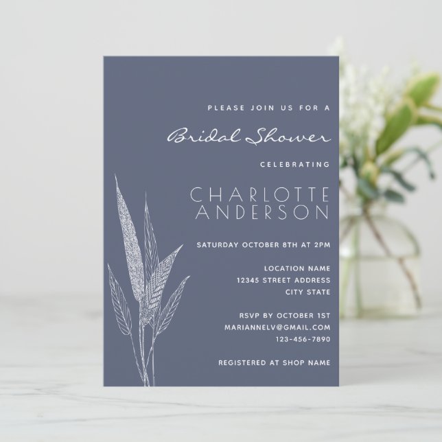 Minimalistisches botanisches Navy-Blue-Brautparty Einladung (Stehend Vorderseite)