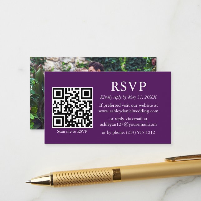 Minimalistisches einfaches Foto Hochzeit QR Lila U Begleitkarte (Vorderseite/Rückseite Beispiel)