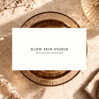 Minimalistisches Esthetiker-Hautpflegestudio Elfen