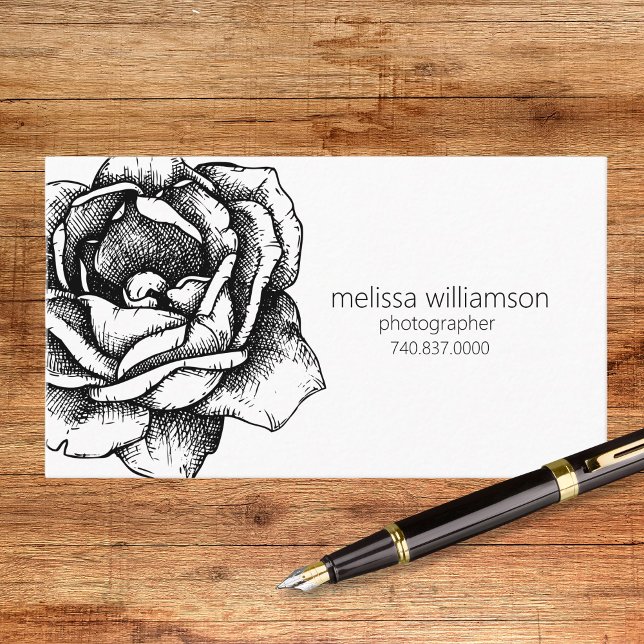 Minimalistisches Floraldesign Visitenkarte (Von Creator hochgeladen)