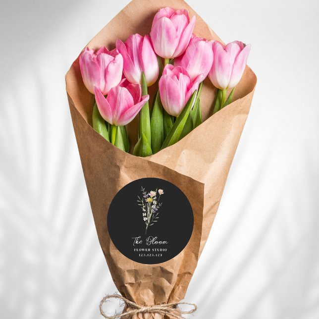Minimalistisches Floristisches Blume Bouquet-Label Runder Aufkleber (Von Creator hochgeladen)