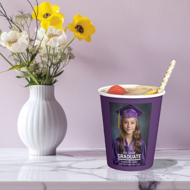 Minimalistisches Foto Abschluss 8. Klasse Pappbecher (Von Creator hochgeladen)