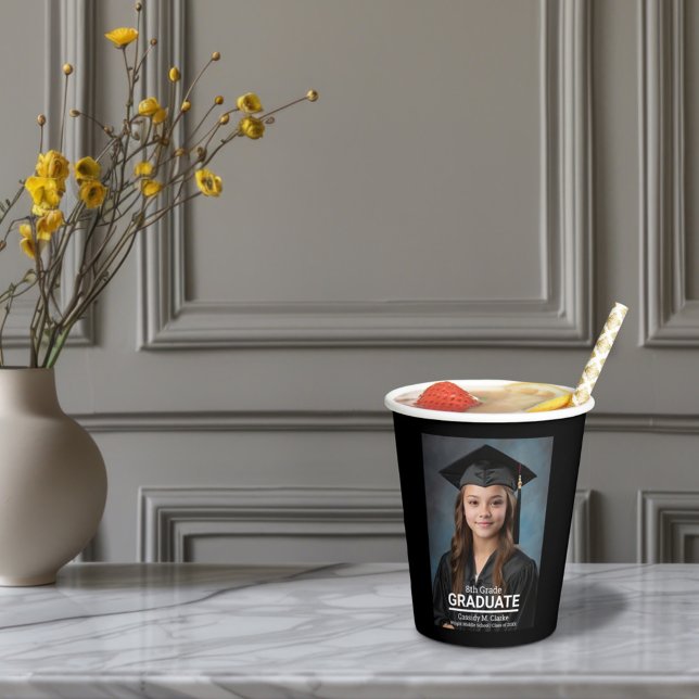 Minimalistisches Foto Abschluss 8. Klasse Pappbecher (Von Creator hochgeladen)