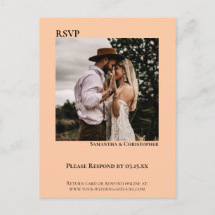 Minimalistisches Foto Modernes Coral Peach Wedding Postkarte
