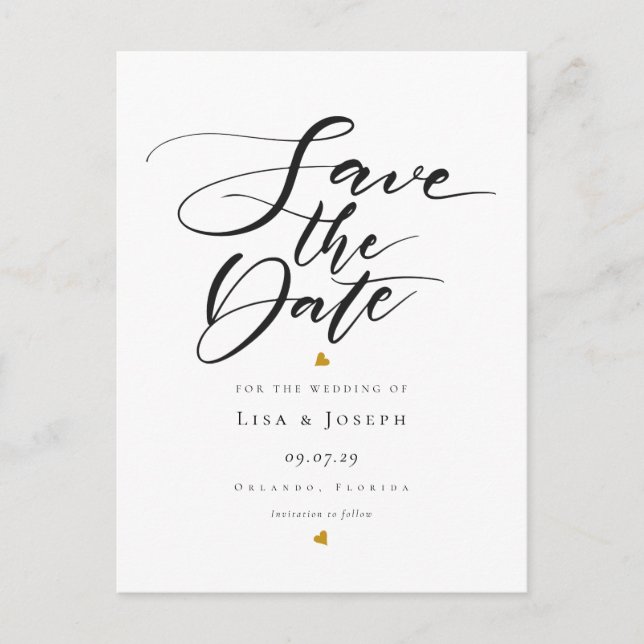 Minimalistisches Gold Hearts-Skript Save the Date Postkarte (Vorderseite)