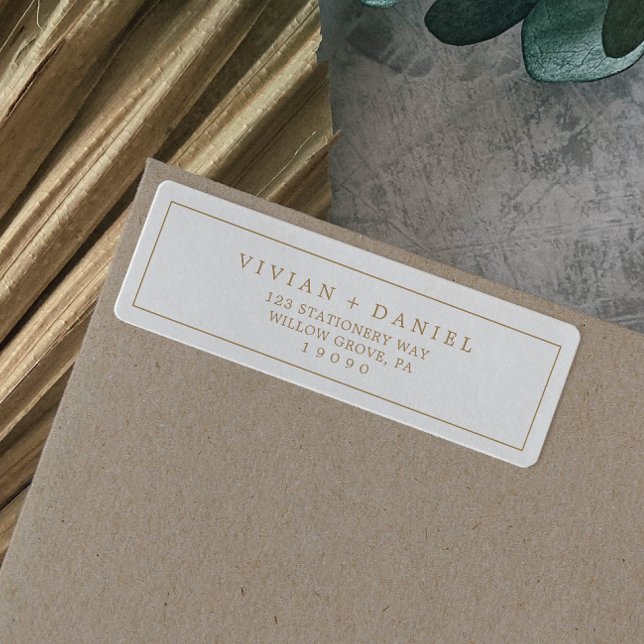 Minimalistisches Gold Typografie-Rücksendeadresse (Von Creator hochgeladen)
