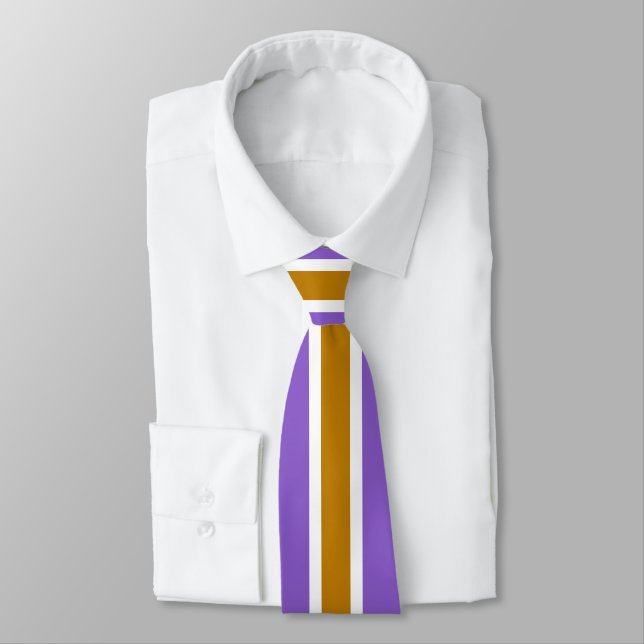Minimalistisches Gold und weiße Streifen auf Viole Krawatte (Gebunden)